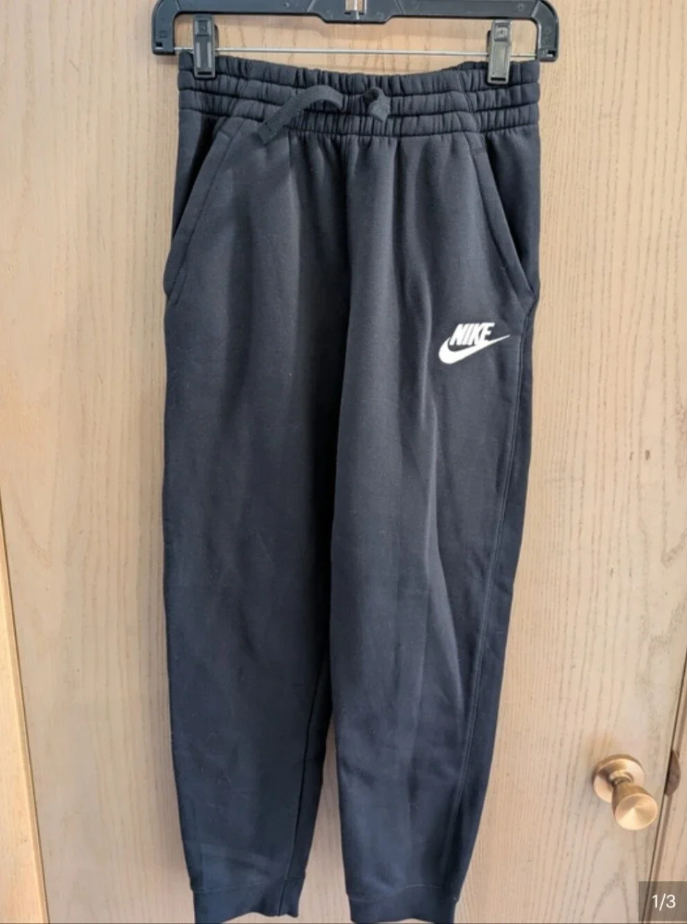 Nike NWOT Boys Large Black Sweatpants with White Swoosh